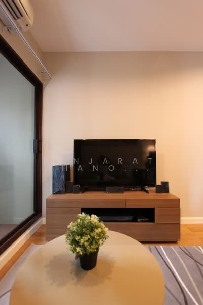 Condolette Dwell Sukhumvit 26, Bangkok, Soi Sukhumvit 26, Khong Tan, Khlong Toei, Bangkok, 1 Bedroom, 40 sqm, Condo For Sale, by Banjarat Thanomchat, 500216384 - DDproperty.com