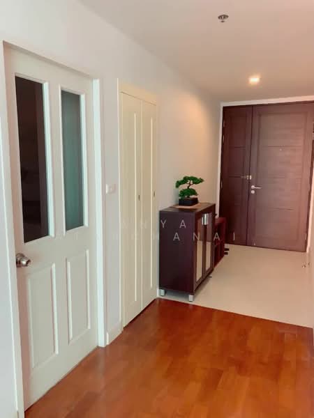 Siri Residence, Bangkok, 21 Soi Sukhumvit 24, Khong Tan, Khlong Toei, Bangkok, 1 Bedroom, 60 sqm, Condo For Rent, by Anya Atarchanai , 500216469 - DDproperty.com
