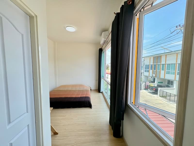 Kaomongkol village Bhuddhamonthon Sai 5-Raikhing, Nakhon Pathom, 999 Moo 9, Soi Rai Khing 26, Rai Khing, Sam Phran, Nakhon Pathom, 4 Bedrooms, 100 sqm, Townhouse For Sale, by ครีม, 500216477 - DDproperty.com