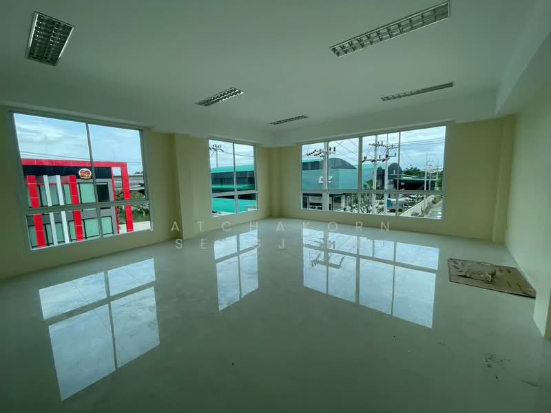 Factory/warehouse for sale, 1 rai, Soi Tesaban 8, Rai Khing, Sam phran, Nakhon Pathom., Nakhon Pathom, เพชรเกษม, Rai Khing, Sam Phran, Nakhon Pathom, , 845 sqm, Warehouse/Factory For Sale, by Natchakorn Sengjeen, 500216485 - DDproperty.com