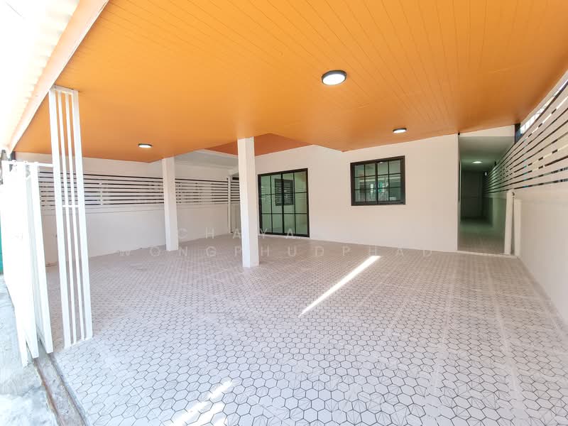 ชาคริตวิลล่า, Chon Buri (Pattaya), Surasak, Si Racha, Chon Buri (Pattaya), 3 Bedrooms, 120 sqm, Single Detached House For Sale, by Chayanat Wongphudphad, 500216491 - DDproperty.com