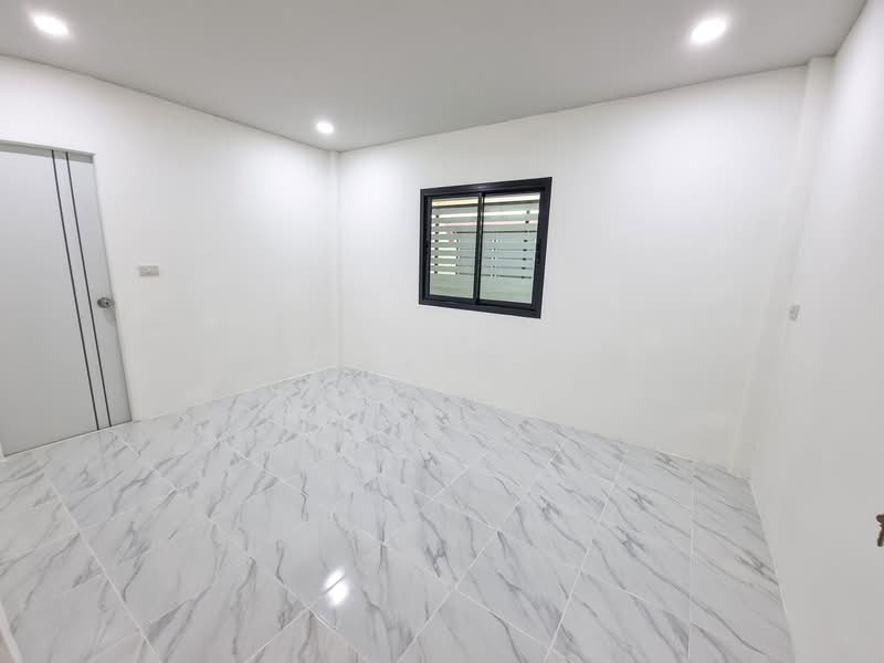 ชาคริตวิลล่า, Chon Buri (Pattaya), Surasak, Si Racha, Chon Buri (Pattaya), 3 Bedrooms, 120 sqm, Single Detached House For Sale, by Chayanat Wongphudphad, 500216491 - DDproperty.com