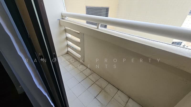 Baan Suanpetch, Bangkok, 18 Soi Sukhumvit 39, Khlong Tan Nua, Watthana, Bangkok, 2 Bedrooms, 136 sqm, Condo For Rent, by BANGKOK PROPERTY AGENTS, 500216604 - DDproperty.com