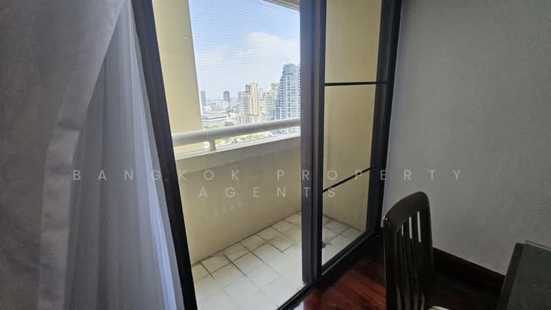 Baan Suanpetch, Bangkok, 18 Soi Sukhumvit 39, Khlong Tan Nua, Watthana, Bangkok, 2 Bedrooms, 136 sqm, Condo For Rent, by BANGKOK PROPERTY AGENTS, 500216604 - DDproperty.com