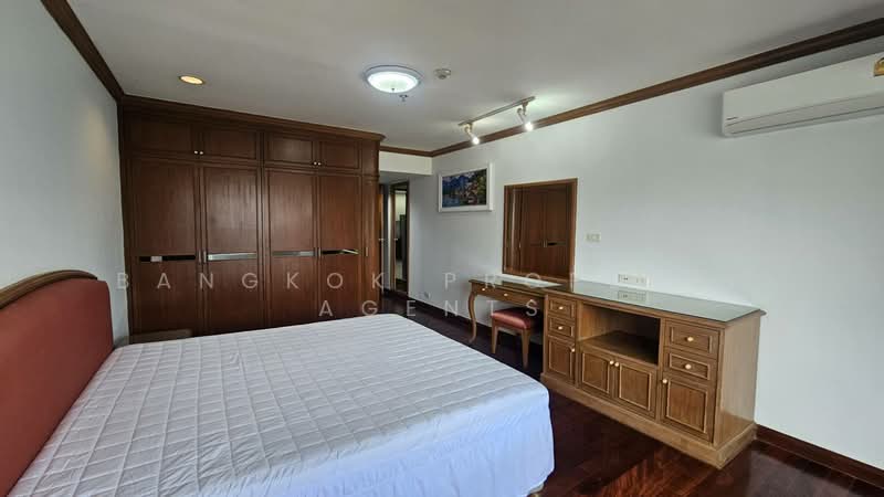 Baan Suanpetch, Bangkok, 18 Soi Sukhumvit 39, Khlong Tan Nua, Watthana, Bangkok, 2 Bedrooms, 136 sqm, Condo For Rent, by BANGKOK PROPERTY AGENTS, 500216604 - DDproperty.com