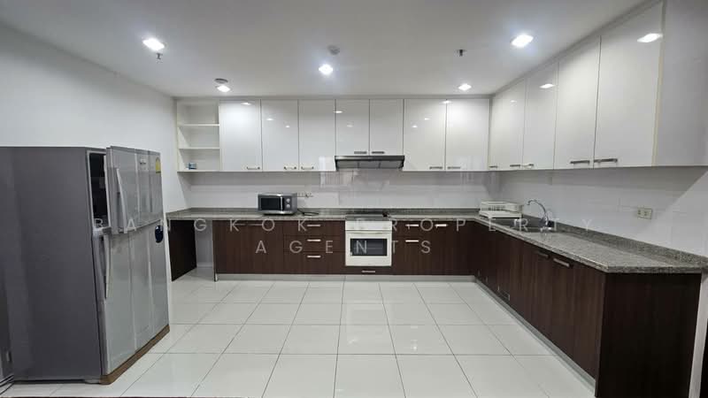 Baan Suanpetch, Bangkok, 18 Soi Sukhumvit 39, Khlong Tan Nua, Watthana, Bangkok, 2 Bedrooms, 136 sqm, Condo For Rent, by BANGKOK PROPERTY AGENTS, 500216604 - DDproperty.com