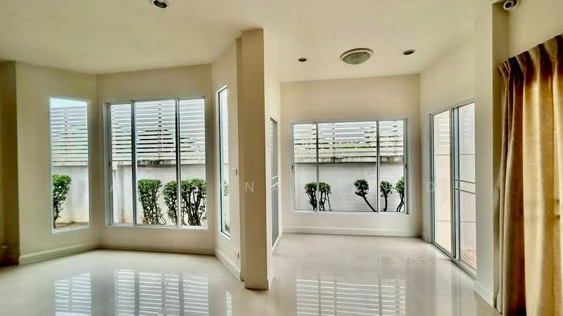 หมู่บ้านมณีรินทร์เอ๊กคลูซีฟลากูน, Pathum Thani, Bang Khu Wat, Muang Pathum Thani, Pathum Thani, 3 Bedrooms, 195 sqm, Single Detached House For Sale, by Angsanaporn D, 500216658 - DDproperty.com