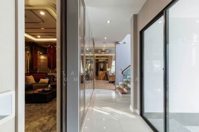 The Grand Lux Bangna-Suanluang : เดอะ แกรนด์ ลักซ์ บางนา-สวนหลวง, กรุงเทพ, ถนนกาญจนาภิเษก, ดอกไม้, ประเวศ, กรุงเทพ, 306 ตร.ม., บ้านเดี่ยว ให้เช่า, โดย Tanaporn Phumvilairak, 500216677 - DDproperty.com