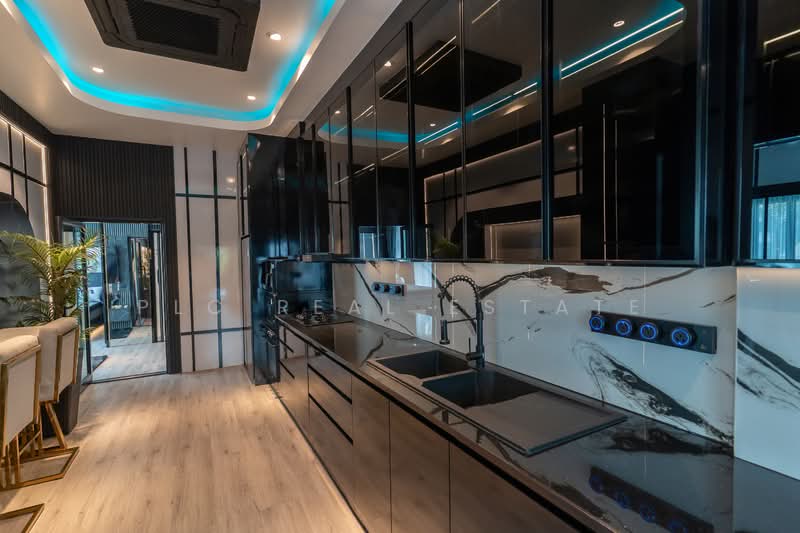 Luxury Pool Villa House for Sale in East Pattaya, Chon Buri (Pattaya), Bang Lamung, Bang Lamung (Pattaya), Chon Buri (Pattaya), 4 Bedrooms, 480 sqm, Villa For Sale, by PLC real estate, 500216704 - DDproperty.com