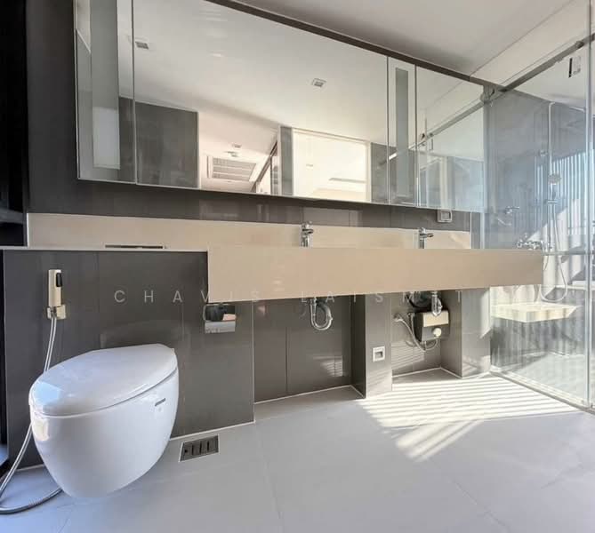 Urbitia Thonglor, Bangkok, 19 Soi Sukhumvit 36 Thonglor Road, Phra Kanong, Khlong Toei, Bangkok, 2 Bedrooms, 65 sqm, Condo For Rent, by Chavis Laismit, 500216721 - DDproperty.com