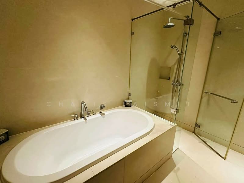 The Emporio Place, Bangkok, 93 Soi Sukhumvit 24, Sukhumvit Road, Khong Tan, Khlong Toei, Bangkok, 1 Bedroom, 83 sqm, Condo For Rent, by Chavis Laismit, 500216743 - DDproperty.com