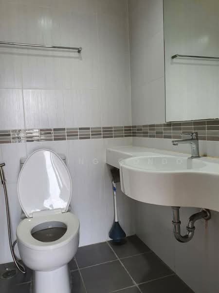 Lumpini Park Rama 9-Ratchada, Bangkok, 888 Chaturathit Road, Bang Kapi, Huai Khwang, Bangkok, 1 Bedroom, 26 sqm, Condo For Rent, by Living Condo, 500216744 - DDproperty.com