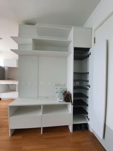 Lumpini Park Rama 9-Ratchada, Bangkok, 888 Chaturathit Road, Bang Kapi, Huai Khwang, Bangkok, 1 Bedroom, 26 sqm, Condo For Rent, by Living Condo, 500216744 - DDproperty.com