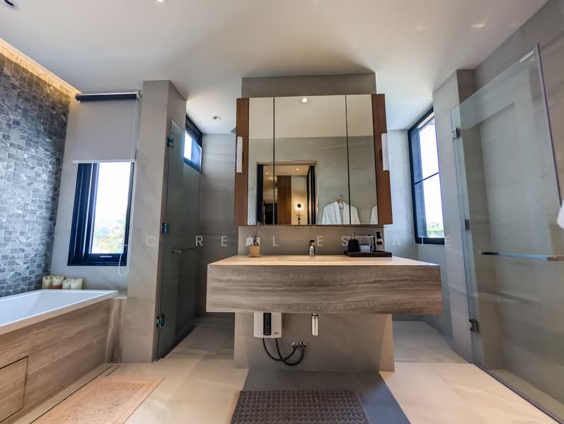 For Sale East Pattaya Pool Villa 4 Bedroom Luxury House, Chon Buri (Pattaya), Bang Lamung, Bang Lamung (Pattaya), Chon Buri (Pattaya), 4 Bedrooms, 580 sqm, Villa For Sale, by PLC real estate, 500216758 - DDproperty.com