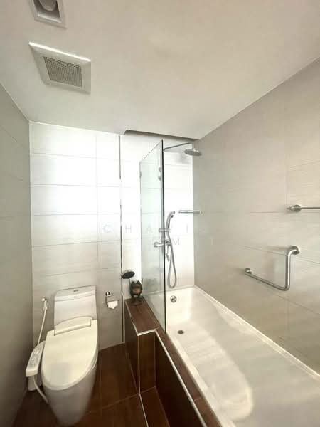 Siri At Sukhumvit, Bangkok, 902 Sukhumvit Road, Phra Kanong, Khlong Toei, Bangkok, 1 Bedroom, 51 sqm, Condo For Rent, by Chavis Laismit, 500216763 - DDproperty.com