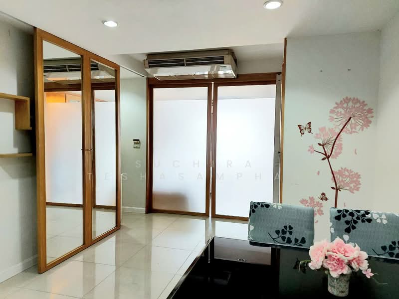 State Tower, Bangkok, 1055 Silom Road, Silom, Bang Rak, Bangkok, 1 Bedroom, 68 sqm, Condo For Sale, by Suchira Teshasamphan, 500216775 - DDproperty.com