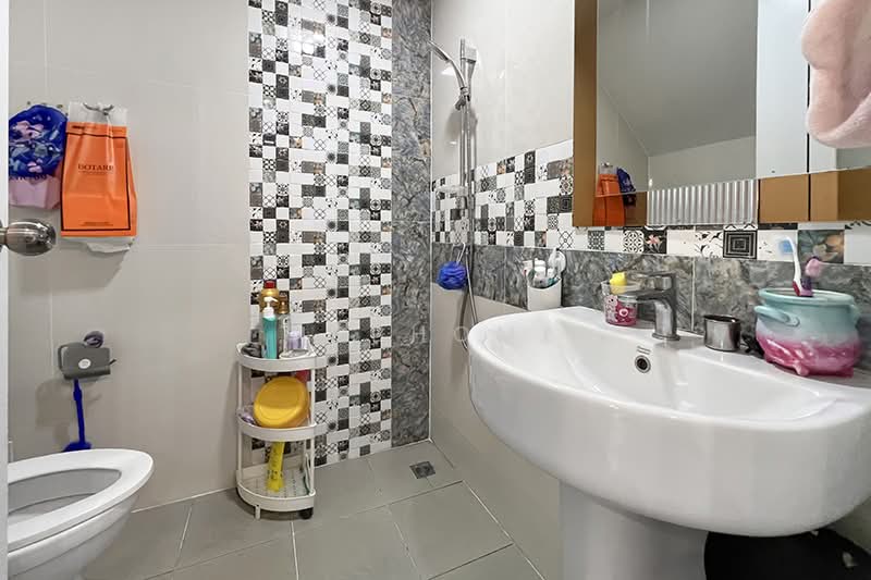 Golden Town 2 Pinklao - Charansanitwong, Nonthaburi, Bang Kruai-Sai Noi Road, Bang Kruai, Bang Kruai, Nonthaburi, 4 Bedrooms, 140 sqm, Townhouse For Sale, by NTBHOME, 500216844 - DDproperty.com