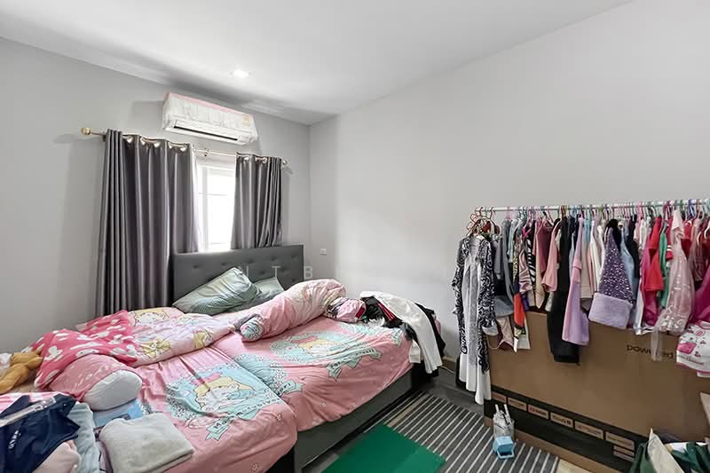 Golden Town 2 Pinklao - Charansanitwong, Nonthaburi, Bang Kruai-Sai Noi Road, Bang Kruai, Bang Kruai, Nonthaburi, 4 Bedrooms, 140 sqm, Townhouse For Sale, by NTBHOME, 500216844 - DDproperty.com