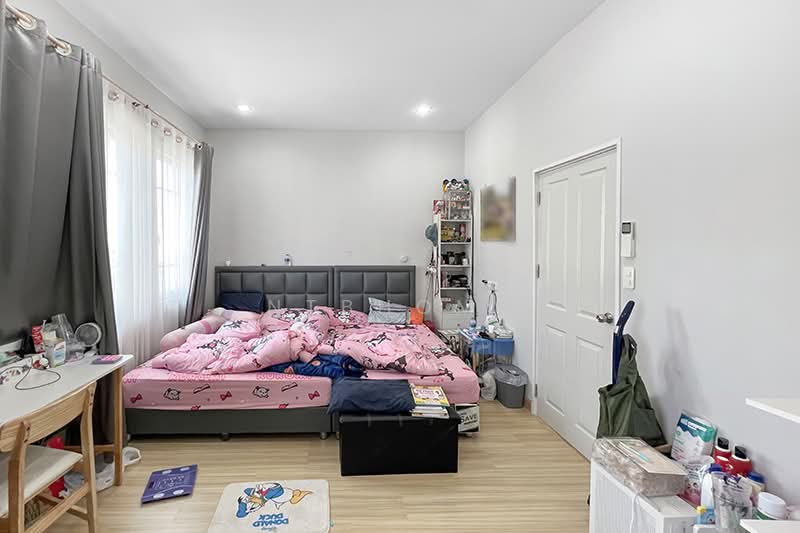Golden Town 2 Pinklao - Charansanitwong, Nonthaburi, Bang Kruai-Sai Noi Road, Bang Kruai, Bang Kruai, Nonthaburi, 4 Bedrooms, 140 sqm, Townhouse For Sale, by NTBHOME, 500216844 - DDproperty.com