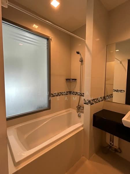 IDEO Q Phayathai, Bangkok, 138 Phayathai Road, Thung Phaya Thai, Ratchathewi, Bangkok, 1 Bedroom, 41 sqm, Condo For Rent, by Suchira Teshasamphan, 500216860 - DDproperty.com