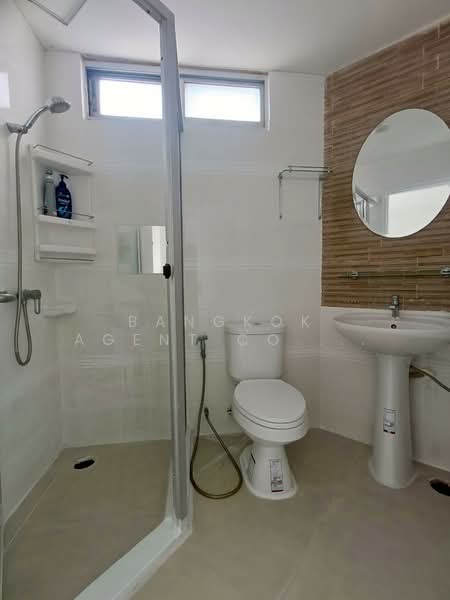 Witthayu Complex, Bangkok, 1673 New Petchaburi Road, Makkasan, Ratchathewi, Bangkok, 2 Bedrooms, 82 sqm, Condo For Rent, by Bangkok Agent Co.,Ltd., 500216890 - DDproperty.com