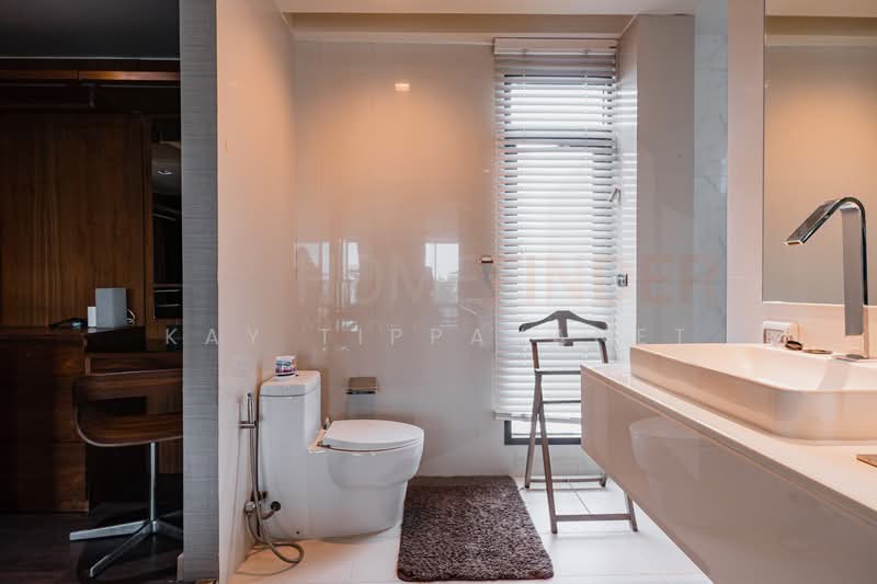 The Park Lane 22, Bangkok, 42 Soi Pridi Banomyong 45, Khlong Tan Nua, Watthana, Bangkok, 3 Bedrooms, 450 sqm, Townhouse For Rent, by Kay Tippayanet, 500216906 - DDproperty.com