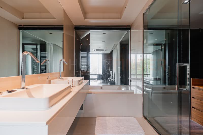 The Park Lane 22, Bangkok, 42 Soi Pridi Banomyong 45, Khlong Tan Nua, Watthana, Bangkok, 3 Bedrooms, 450 sqm, Townhouse For Rent, by Kay Tippayanet, 500216906 - DDproperty.com