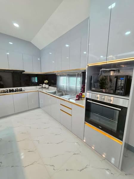 Impress House Village, Chon Buri (Pattaya), Nong Pru, Bang Lamung (Pattaya), Chon Buri (Pattaya), 4 Bedrooms, 400 sqm, Villa For Sale, by Valen Lokunpai , 500216924 - DDproperty.com