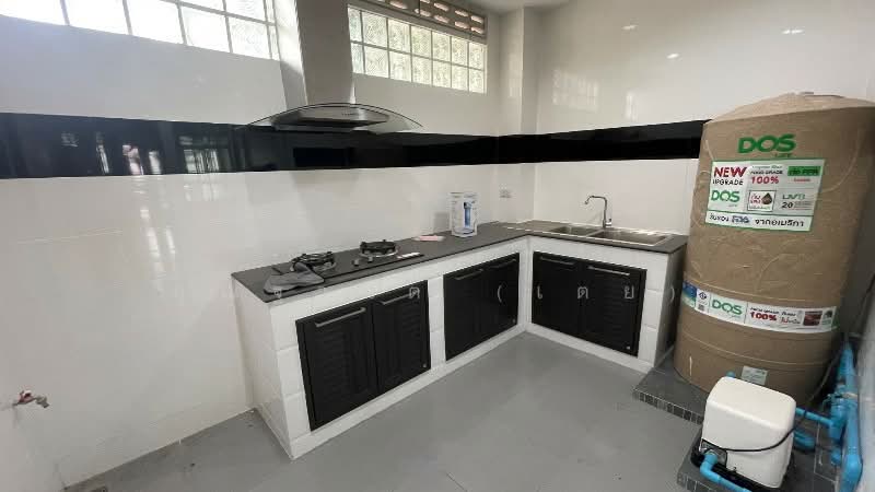 ทาวน์เฮ้าส์ 3 ชั้น เดอะบริติช กัลปพฤกษ์ พร้อมอยูู่ ราคาถูก, กรุงเทพ, กัลปพฤกษ์, บางหว้า, ภาษีเจริญ, กรุงเทพ, 220 ตร.ม., ทาวน์เฮ้าส์ ขาย, โดย คุณฐานิต (เตย), 500216940 - DDproperty.com