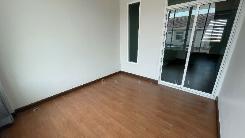 ทาวน์เฮ้าส์ 3 ชั้น เดอะบริติช กัลปพฤกษ์ พร้อมอยูู่ ราคาถูก, กรุงเทพ, กัลปพฤกษ์, บางหว้า, ภาษีเจริญ, กรุงเทพ, 220 ตร.ม., ทาวน์เฮ้าส์ ขาย, โดย คุณฐานิต (เตย), 500216940 - DDproperty.com