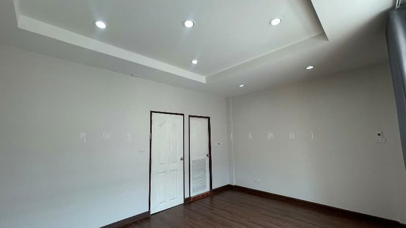 ทาวน์เฮ้าส์ 3 ชั้น เดอะบริติช กัลปพฤกษ์ พร้อมอยูู่ ราคาถูก, กรุงเทพ, กัลปพฤกษ์, บางหว้า, ภาษีเจริญ, กรุงเทพ, 220 ตร.ม., ทาวน์เฮ้าส์ ขาย, โดย คุณฐานิต (เตย), 500216940 - DDproperty.com