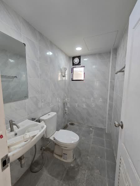 For Rent - อาคารพาณิชย์ ทำเลทอง ใกล้ MRT Interchange เตาปูน 70 เมตร, Bangkok