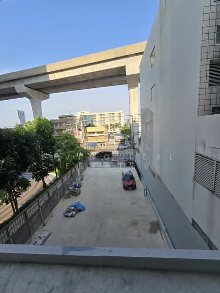 ให้เช่า - อาคารพาณิชย์ ทำเลทอง ใกล้ MRT Interchange เตาปูน 70 เมตร, กรุงเทพ