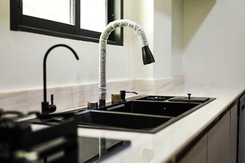 5R0797 Pool villa for rent 5 bedroom 7 bathroom 400,000/month at kathu have fully furnished, Phuket, Kathu, Kathu, Phuket, 5 Bedrooms, 900 sqm, Villa For Rent, by PK LIFE Property, 500216962 - DDproperty.com