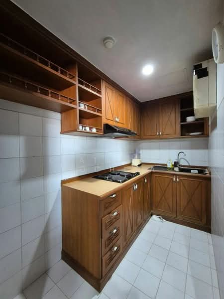 ขาย - Floraville Condominium : ฟลอร่าวิลล์ คอนโดมิเนียม, กรุงเทพ