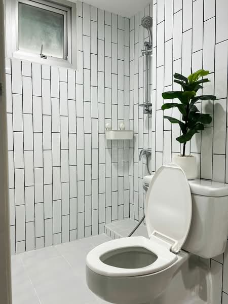 Lumpini Place Water Cliff, Bangkok, Soi Sathu Pradit 19 Yeak 10, Chong Nonsi, Yan Nawa, Bangkok, 1 Bedroom, 32 sqm, Condo For Sale, by Patraporn Kansri, 500217015 - DDproperty.com