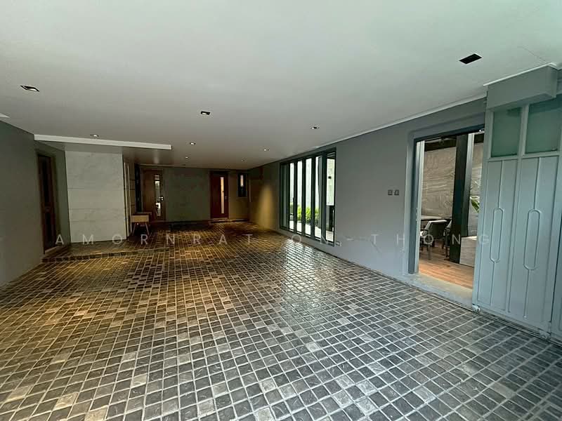 Semi-detached House, Bangkok, Phaya Thai, Phaya Thai, Bangkok, 3 Bedrooms, 500 sqm, Semi-Detached House (Twin House) For Sale, by Amornrat On-Thong, 500217046 - DDproperty.com