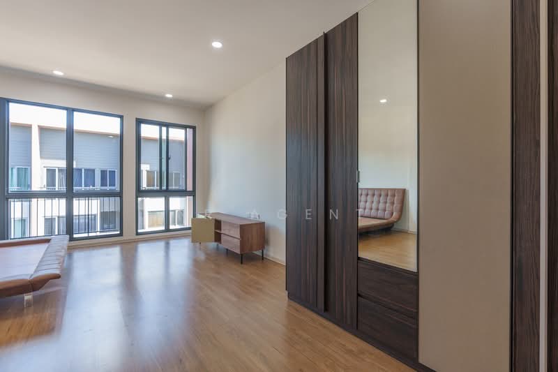 Baan Klang Muang Sathorn-Suksawat, Samut Prakan, 29 Suk Sawat 39, Bang Phung, Phra Pra Daeng, Samut Prakan, 3 Bedrooms, 185 sqm, Townhouse For Sale, by NR AGENT, 500217056 - DDproperty.com