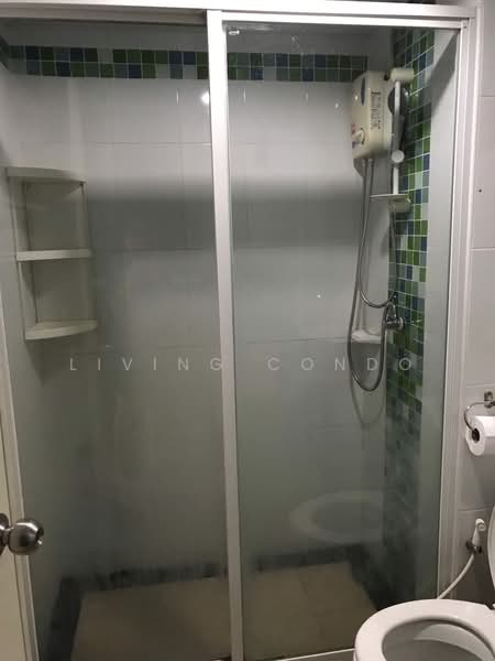 Regent Home 4, Bangkok, 56-58 Soi Phueng Mi 1, Bang Chak, Phra Khanong, Bangkok, Studio, 30 sqm, Condo For Rent, by Living Condo, 500217083 - DDproperty.com