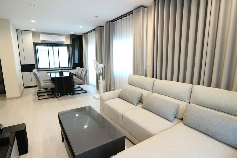 V Compound Tiwanon-Rangsit, Pathum Thani, Tiwanon Road, Bang Kadi, Muang Pathum Thani, Pathum Thani, 3 Bedrooms, 159 sqm, Townhouse For Sale, by Jutanon Komoottanaruk, 500217120 - DDproperty.com