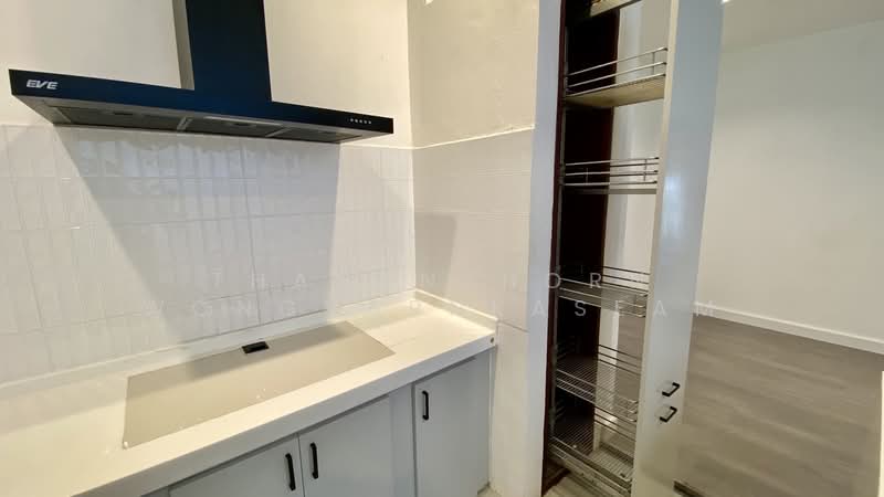 Baan Klang Muang Ladprao-Yothin Phatthana, Bangkok, Soi Baan Klang Muang Ladprao-Yothin Phatthana, Lat Phrao, Lat Phrao, Bangkok, 2 Bedrooms, 180 sqm, Townhouse For Rent, by Thananthorn Wongvarnkaseam, 500217121 - DDproperty.com