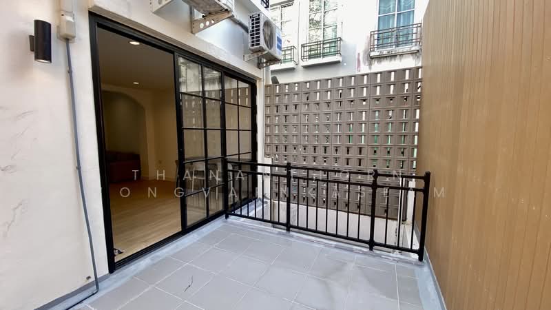 Baan Klang Muang Ladprao-Yothin Phatthana : บ้านกลางเมือง ลาดพร้าว-โยธินพัฒนา, กรุงเทพ, ซอยหมู่บ้านบ้านกลางเมืองลาดพร้าว-โยธินพัฒนา, ลาดพร้าว, ลาดพร้าว, กรุงเทพ, 180 ตร.ม., ทาวน์เฮ้าส์ ให้เช่า, โดย Thananthorn Wongvarnkaseam, 500217121 - DDproperty.com