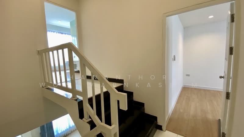 Baan Klang Muang Ladprao-Yothin Phatthana, Bangkok, Soi Baan Klang Muang Ladprao-Yothin Phatthana, Lat Phrao, Lat Phrao, Bangkok, 2 Bedrooms, 180 sqm, Townhouse For Rent, by Thananthorn Wongvarnkaseam, 500217121 - DDproperty.com