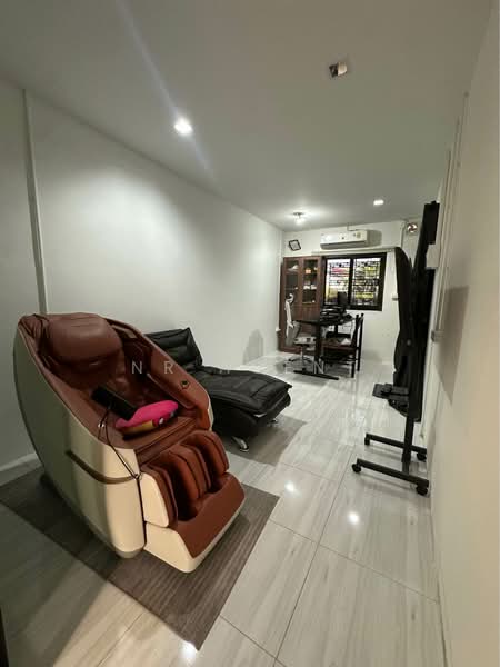 Lumpini Townplace Sukhumvit-Srinakarin, Samut Prakan, Samrong Nua, Muang Samut Prakarn, Samut Prakan, 3 Bedrooms, 163 sqm, Townhouse For Sale, by NR AGENT, 500217135 - DDproperty.com