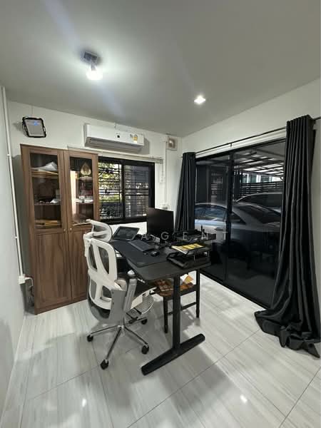 Lumpini Townplace Sukhumvit-Srinakarin, Samut Prakan, Samrong Nua, Muang Samut Prakarn, Samut Prakan, 3 Bedrooms, 163 sqm, Townhouse For Sale, by NR AGENT, 500217135 - DDproperty.com