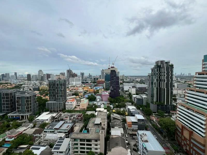 Maru Ekkamai 2, Bangkok, 70-5 Sukhumvit 63 Road, Phra Kanong Nua, Watthana, Bangkok, 1 Bedroom, 30 sqm, Condo For Rent, by Jarunat K, 500217178 - DDproperty.com