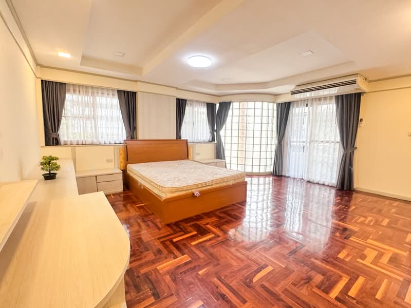 D.H.Grand Tower, Bangkok, Soi Prommit, Khlong Tan Nua, Watthana, Bangkok, 3 Bedrooms, 280 sqm, Condo For Rent, by HOMEPLUS REALTY - คุณของขวัญ, 500217228 - DDproperty.com