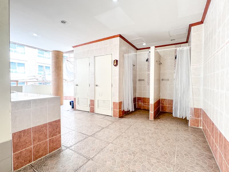 D.H.Grand Tower, Bangkok, Soi Prommit, Khlong Tan Nua, Watthana, Bangkok, 3 Bedrooms, 280 sqm, Condo For Rent, by HOMEPLUS REALTY - คุณของขวัญ, 500217228 - DDproperty.com