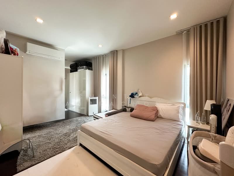 Bangkok Boulevard Signature Sathorn-Ratchaphruek, Bangkok, 72 Bangwaek Road, Bang Chuek Nang, Taling Chan, Bangkok, 4 Bedrooms, 453 sqm, Single Detached House For Sale, by Chantat Raoprachong, 500217268 - DDproperty.com