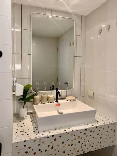 J.C. Hill Place Condominium, Chiang Mai, 114 Moo 1, Khlong Chonlaprathan Road, Chang Phuak, Muang Chiang Mai, Chiang Mai, 1 Bedroom, 28 sqm, Condo For Sale, by Aonanong Tajakhod, 500217339 - DDproperty.com